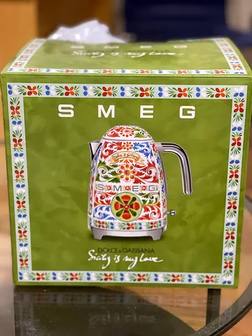 Smeg x Dolce & Gabbana Electric Kettle – Italian Luxury Design. Brand New