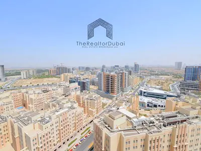 High Floor | Ready to Move