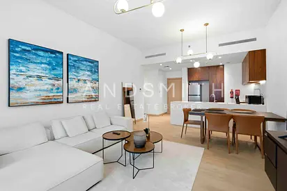 Furnished 2 BR Apartment | Vacant | Beach Access
