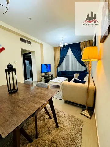 Sharjah, Al Taawun: Apartment featuring a bedroom, living room, kitchen, two bathrooms (with shower
