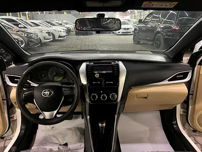 2018 Toyota YARIS — фото 12