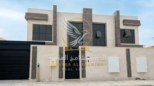 فيلا للإيجار السنوي في الجزات الشارقة أول ساكن 4 غرف ماستر مجلس كبير صالونين غرفة خادمة وتشطيب ألترا سوبر لوكس باركن خاص داخلي وخارجي