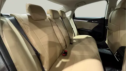 2019 Honda CIVIC — фото 9