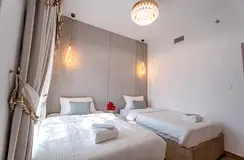 Double bed Luxury Apartment Private room in Yas Island