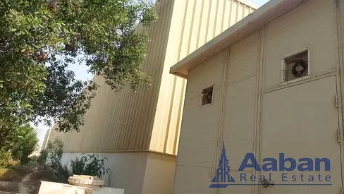 "التخليص الشامل: بيع المستودعات"