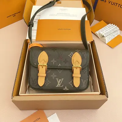 Louis Vuitton Men's Satchel Bag