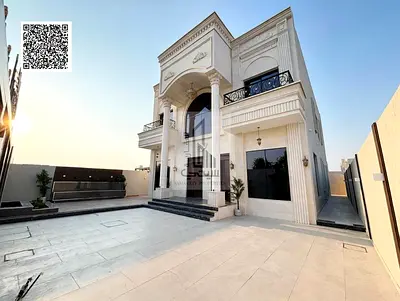 villa is located on two streets and a side stree
