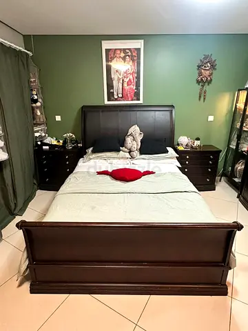 Wood Queen Bed | URGENT SALE