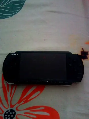 Broken Psp Gaming Console without battery