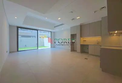 Unfurnished | Ready to Move in | Four Cheque's