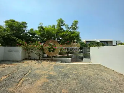 3 BR PLUS MAIDS | SINGLE ROW | ON THE PARK