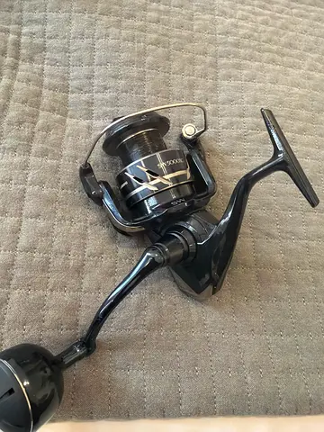 Spinning Fishing Reel - Good Working Condition