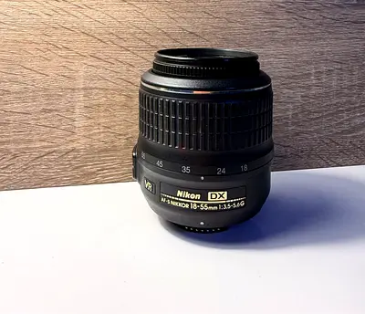 Nikon AF-S DX 18-55mm f/3.5-5.6G VR II Kit Zoom Lens - Good Condition