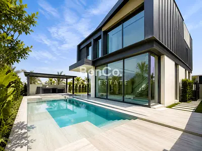 5 Bedrooms | Upgraded | Private Pool | Burj View