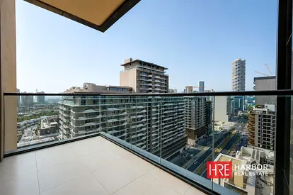 High Floor Studio | Move-In Ready | 1 Month Free