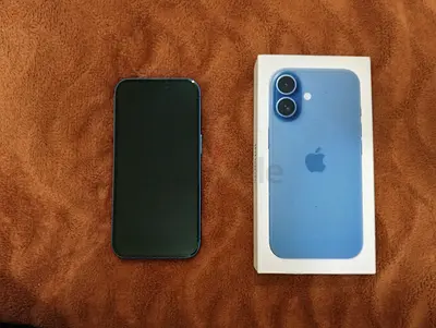 Apple iPhone 16 256GB – Ultramarine Blue – Excellent Condition