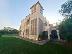 Corner Villa |Bright Interiors |Pristine Condition