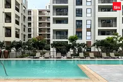 Corner Unit Huge 1 Bedroom Apartment for Rent