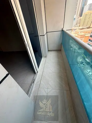 Three-Bedroom Apartment for Annual Rent in Al Majaz 2 – Sharjah A spacious three-bedroom apartment is available for annual rent in Al Majaz 2, Sharja