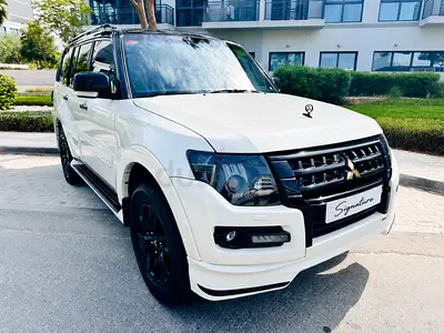 2020 Mitsubishi Pajero 3.8 Signature Gcc, 1 Owner from new full agency History