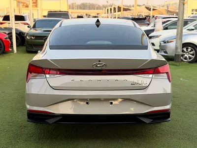 2022 Hyundai ELANTRA — миниатюра 4