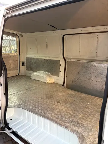 2013 Toyota HIACE — фото 14