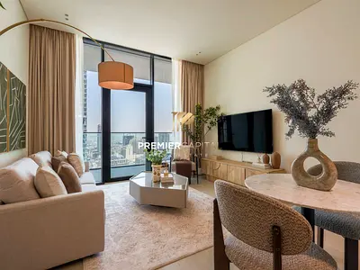 FURNISHED | NEW | MID FLOOR