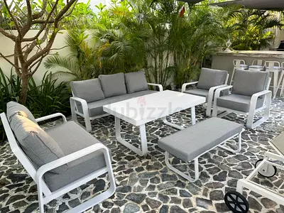 Outdoor 6-piece White Aluminum Garden Seating Set with Grey Cushions
