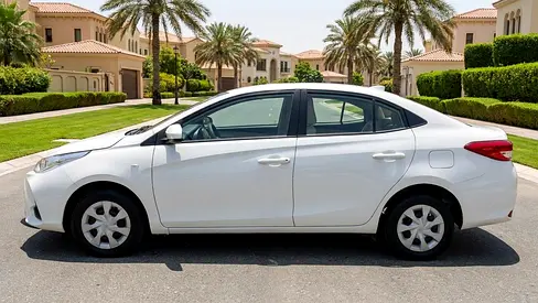 2022 Toyota YARIS 照片 3