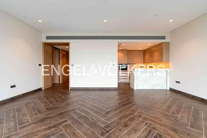 Prime Location | Luxury | Park View