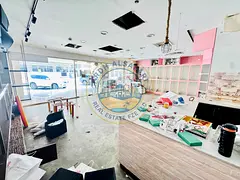 Prime location! On the Road Shop Available ! Open your Dream Business
