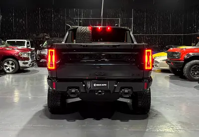 صورة 8 لـ 2024 GMC HUMMER