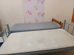 Monthly rental bed space suitable for executive both male&female keralite only (bathroom attached)