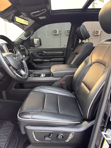 2022 RAM 1500 照片 7