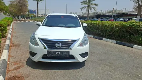 Nissan Sunny 2023 SV | GCC Specs | Low Mileage | Excellent Condition