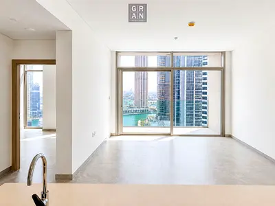 Canal View 1BR | Peninsula Two | Modern Layout