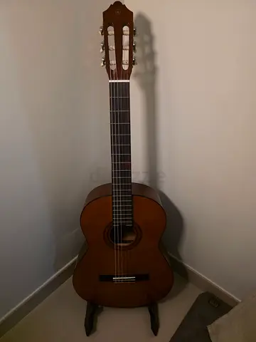 Guitar in mint Condition because never used.