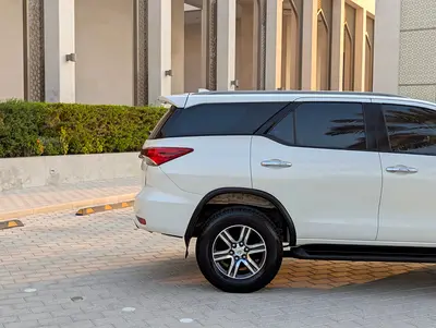 2017 Toyota FORTUNER — фото 9