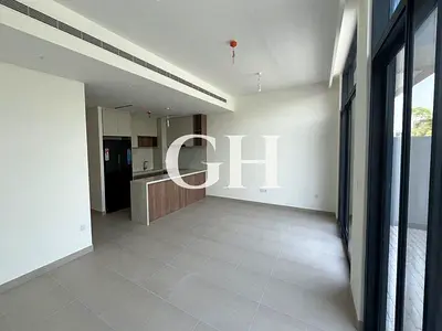 BRAND NEW|ON THE PARK AND POOL |MULTIPLE OPTIONS
