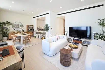 2 Parking Spaces | 200k In Upgrades | High Floor