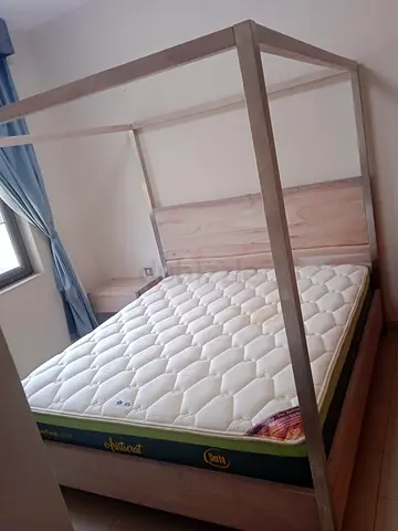 Poster king size bed frame available