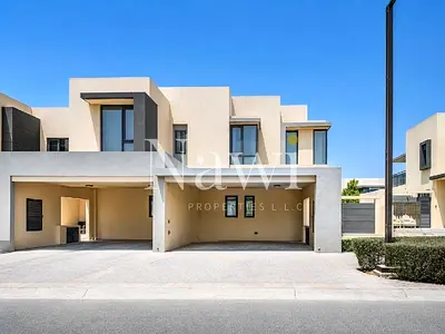 4+Maid Bedroom | Townhouse For Rent | Maple 2
