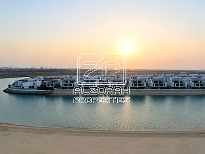 جاهز للسكن | على شاطئ البحر | استثمار رائع