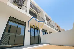 Single Row | Semi-Closed Kitchen | Vacant | No Agents