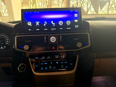 2015 Toyota LAND CRUISER photo 16