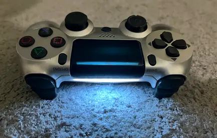 Ps4 Bluetooth dual controller silver  Only minor issues