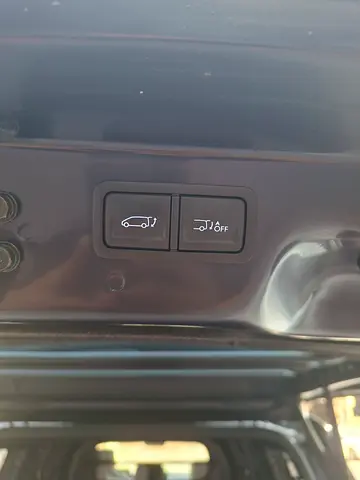 2023 Hyundai STARIA photo 11