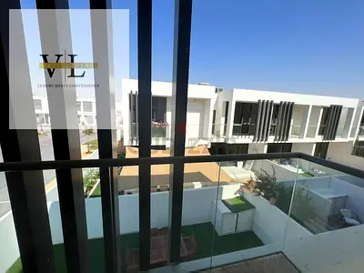 VAYA - SPACIOUS 3BR TOWNHOUSE + MAIDS ROOM