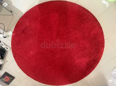Round Burgundy Plush Area Rug — 195 cm (Approx)