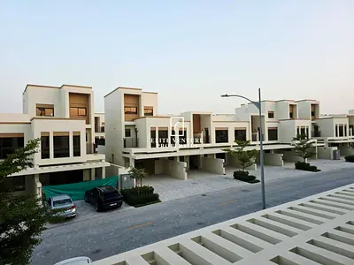 END CORNER 5BED | BRAND NEW | READY TO MOVE